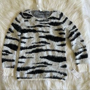 NORDSTROMS Womens sweatshirt